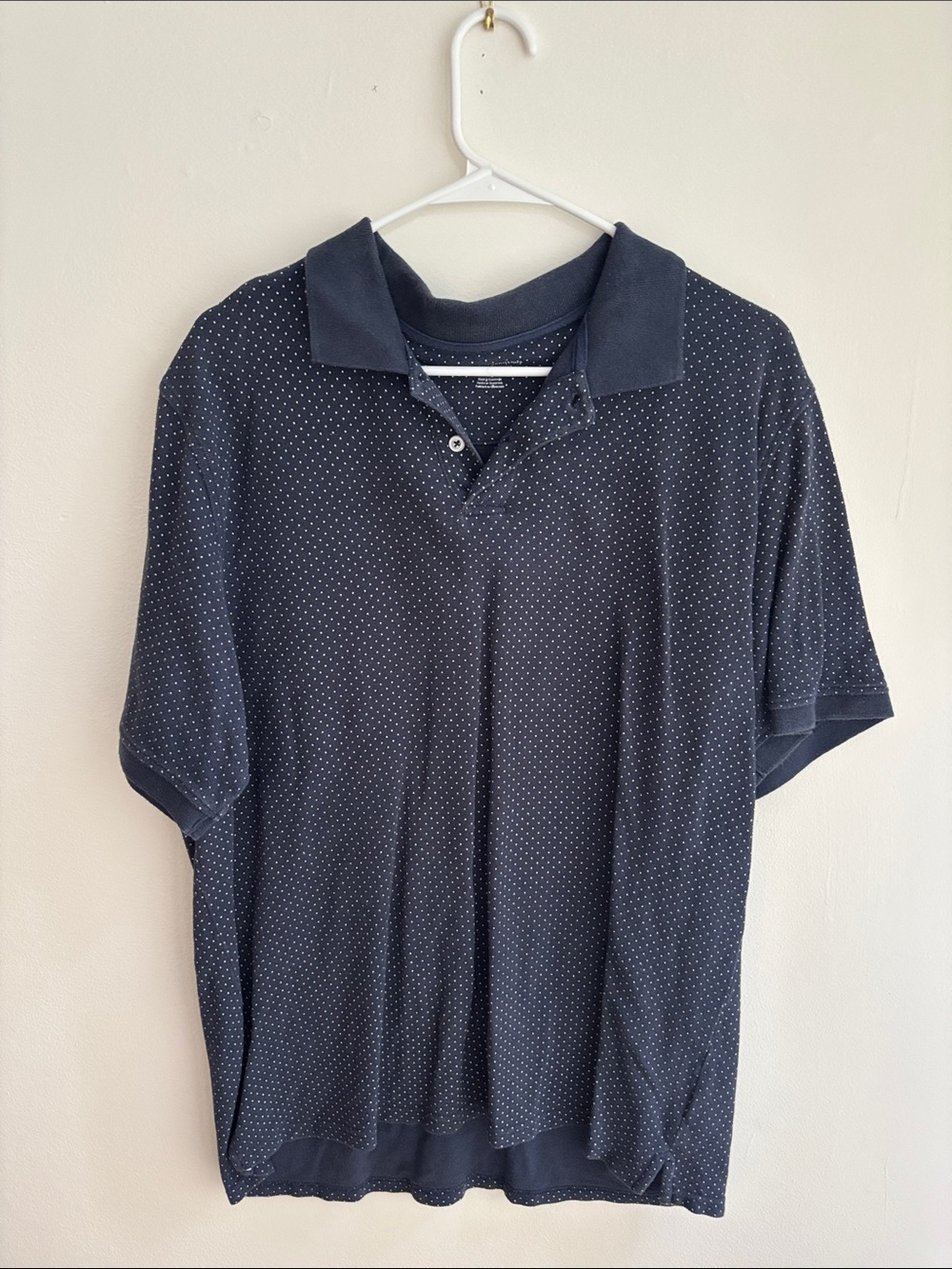 Navy blue 100% cotton collared short sleeve polo shirt